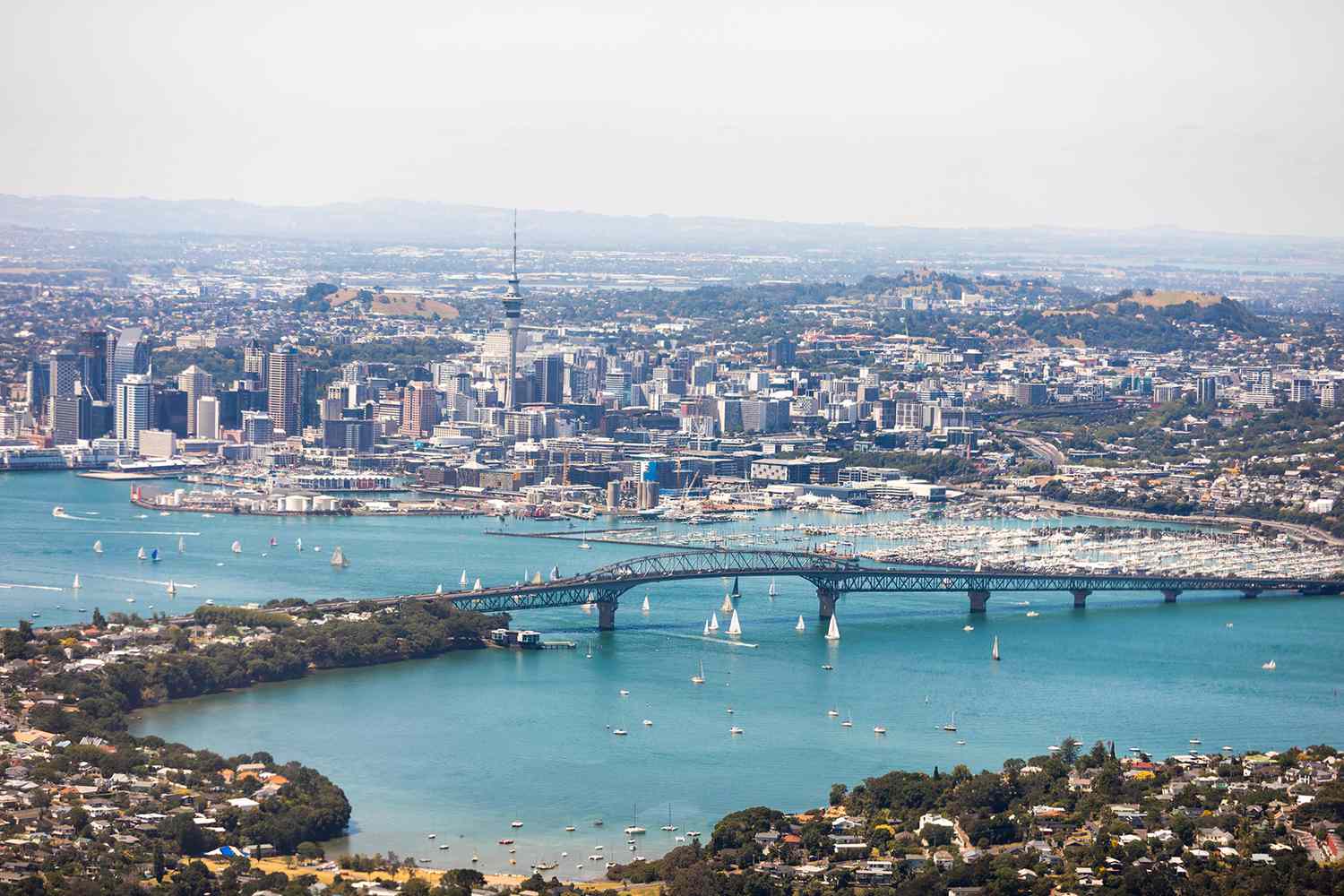 Auckland (AKL)