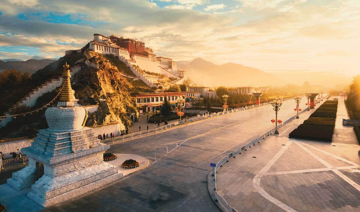 Cheap flight to Lhasa (LXA)